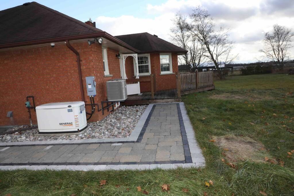 Bowmanville Event Place Luaran gambar