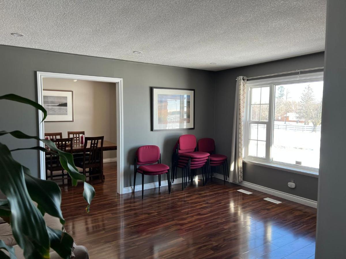 Bowmanville Event Place Luaran gambar